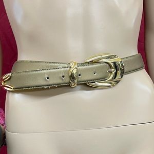 Vintage Gold Fashion belt size large 29-33”